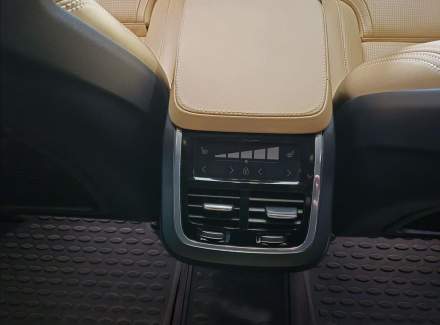 Volvo - XC90