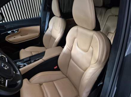 Volvo - XC90