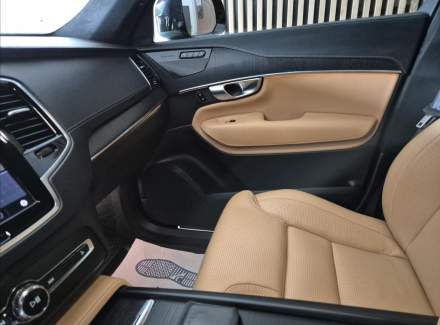 Volvo - XC90