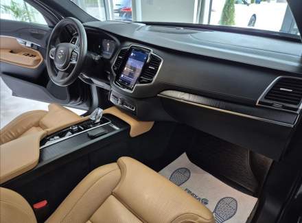 Volvo - XC90
