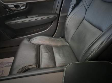 Volvo - V90