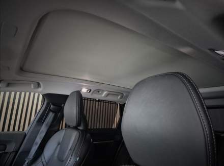 Volvo - V90