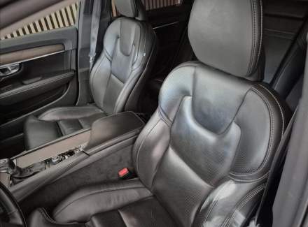 Volvo - V90