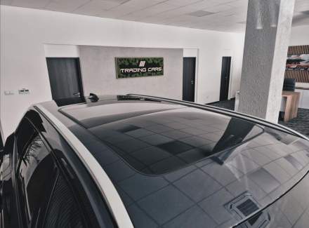 Volvo - V90