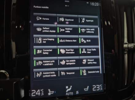 Volvo - V90