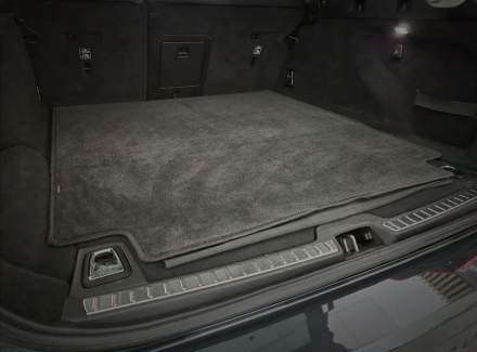 Volvo - V90