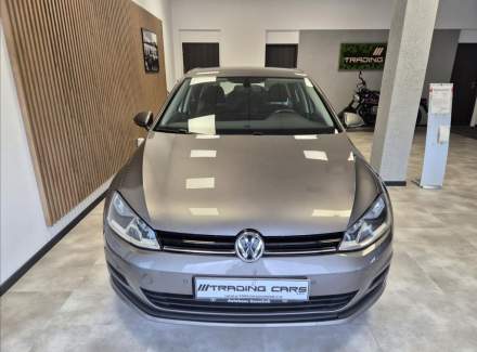 Volkswagen - Golf