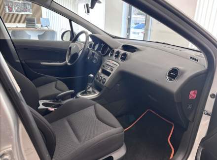 Peugeot - 308