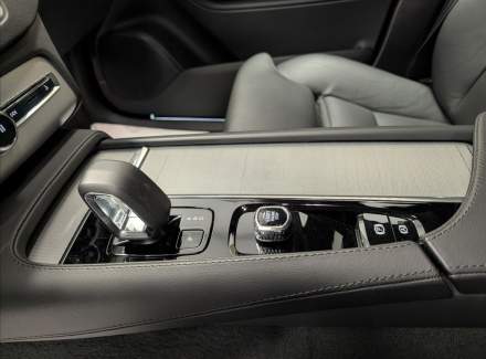 Volvo - XC90