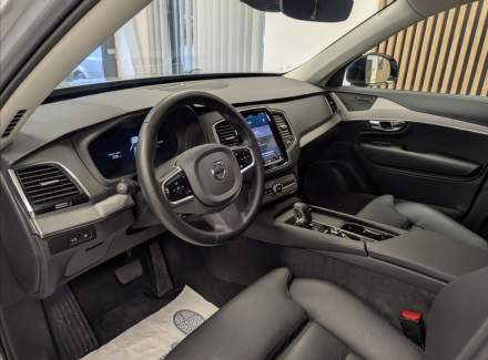 Volvo - XC90