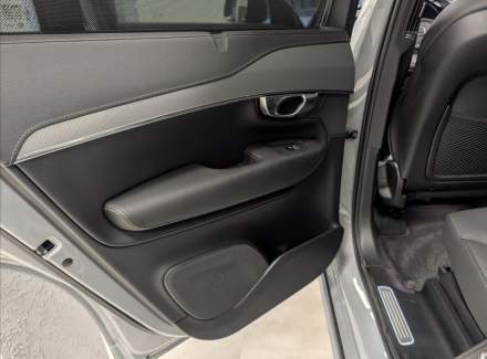 Volvo - XC90
