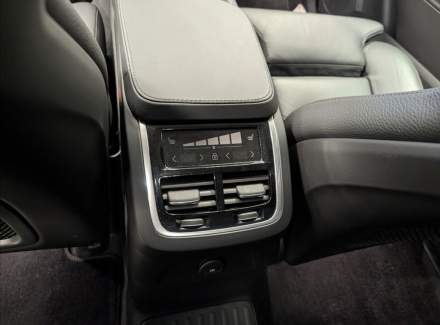 Volvo - XC90