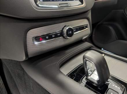 Volvo - XC90