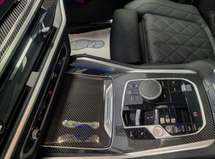 BMW - X6