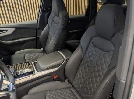 Audi - Q7