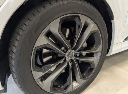 Audi - Q7