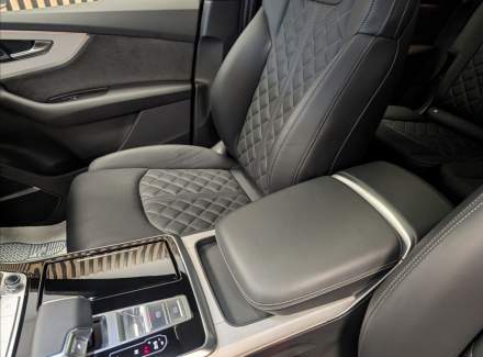 Audi - Q7