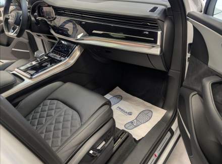 Audi - Q7
