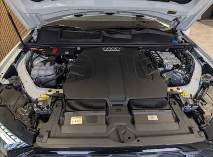 Audi - Q7