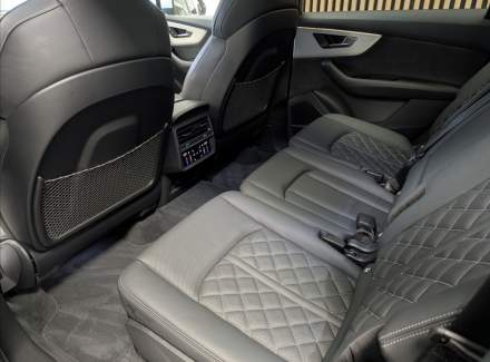 Audi - Q7