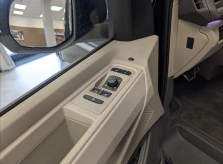 Volkswagen - Multivan