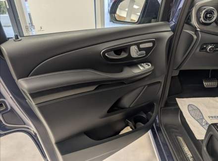 Mercedes-Benz - V-class