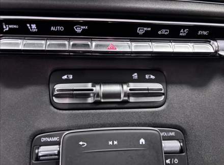 Mercedes-Benz - V-class