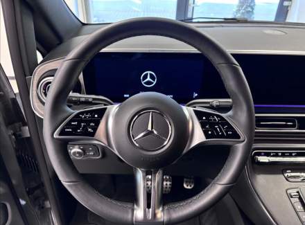 Mercedes-Benz - V-class