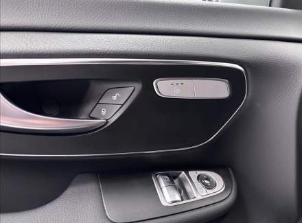 Mercedes-Benz - V-class