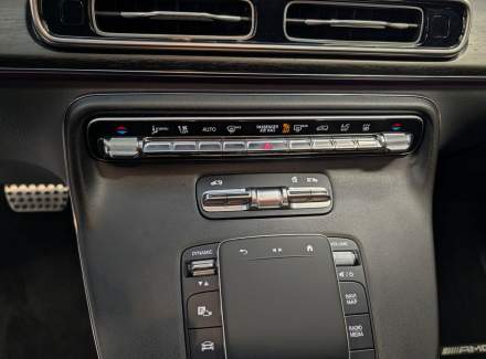 Mercedes-Benz - V-class
