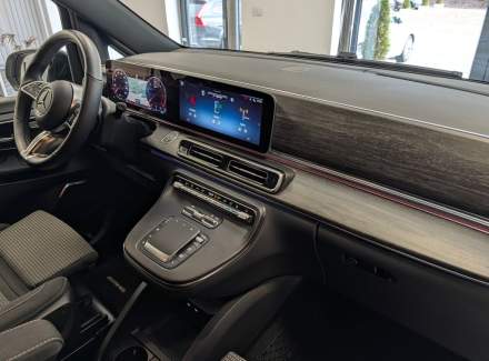 Mercedes-Benz - V-class
