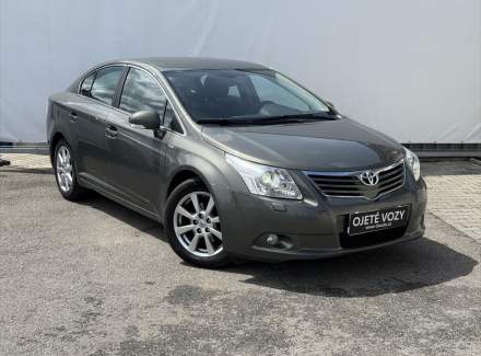 Toyota - Avensis