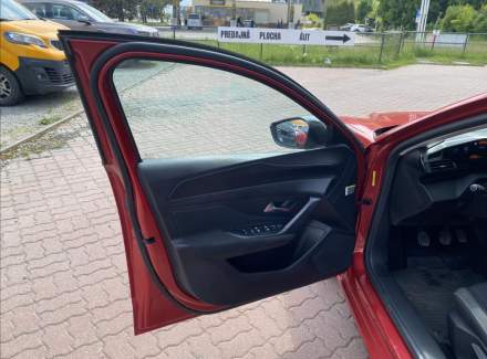 Peugeot - 308