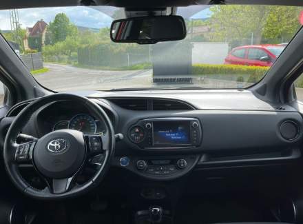 Toyota - Yaris
