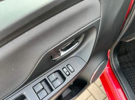 Toyota - Yaris