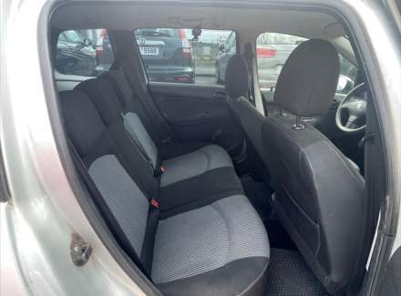 Peugeot - 206