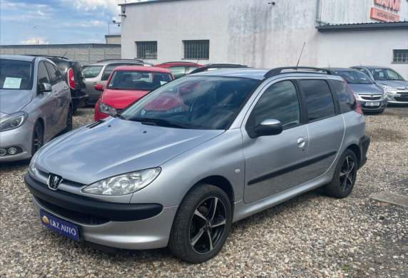 Peugeot - 206