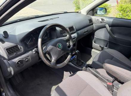 Škoda - Octavia
