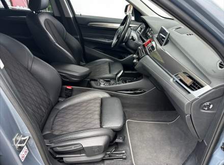 BMW - X1