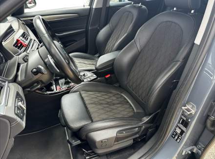 BMW - X1