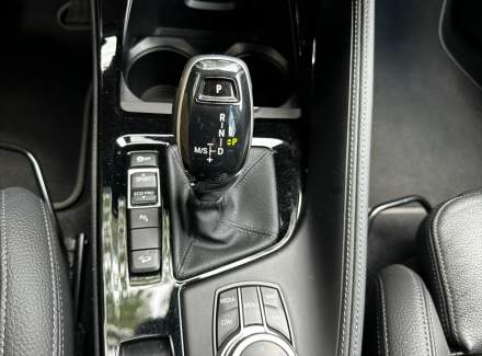 BMW - X1