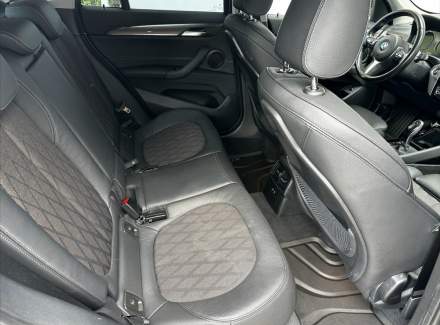 BMW - X1