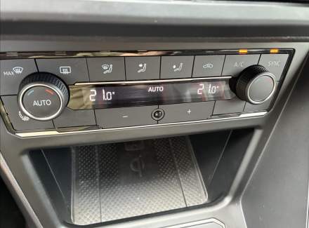 Volkswagen - Polo