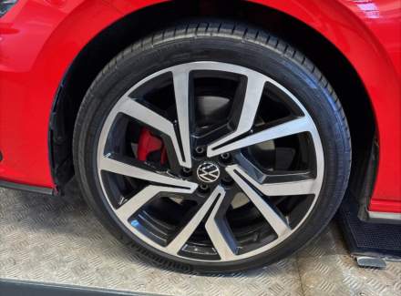 Volkswagen - Polo