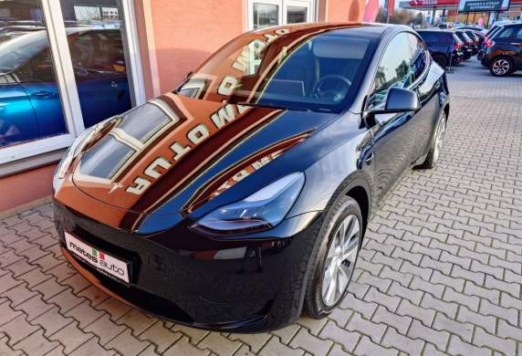 Tesla - Model Y
