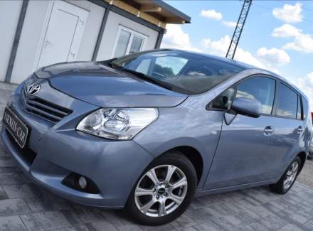 Toyota - Verso