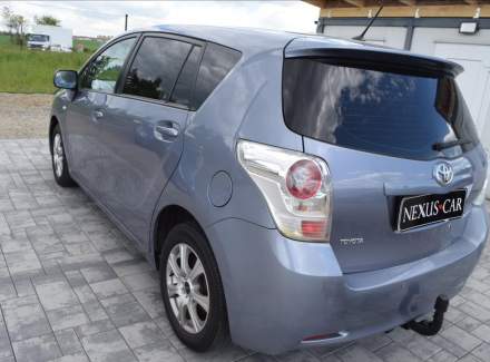 Toyota - Verso