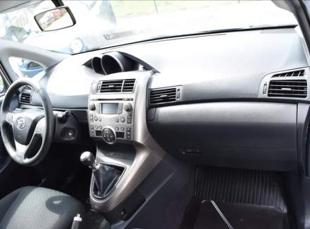 Toyota - Verso