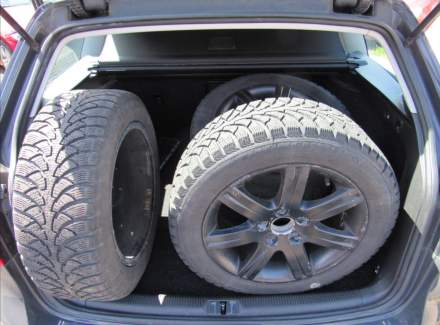 Volkswagen - Passat