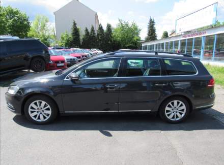 Volkswagen - Passat
